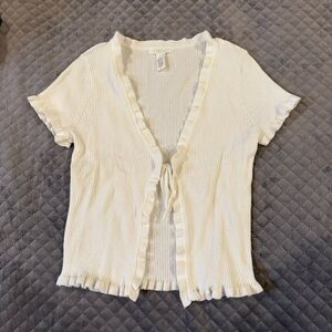Tilly’s tie front ruffled top